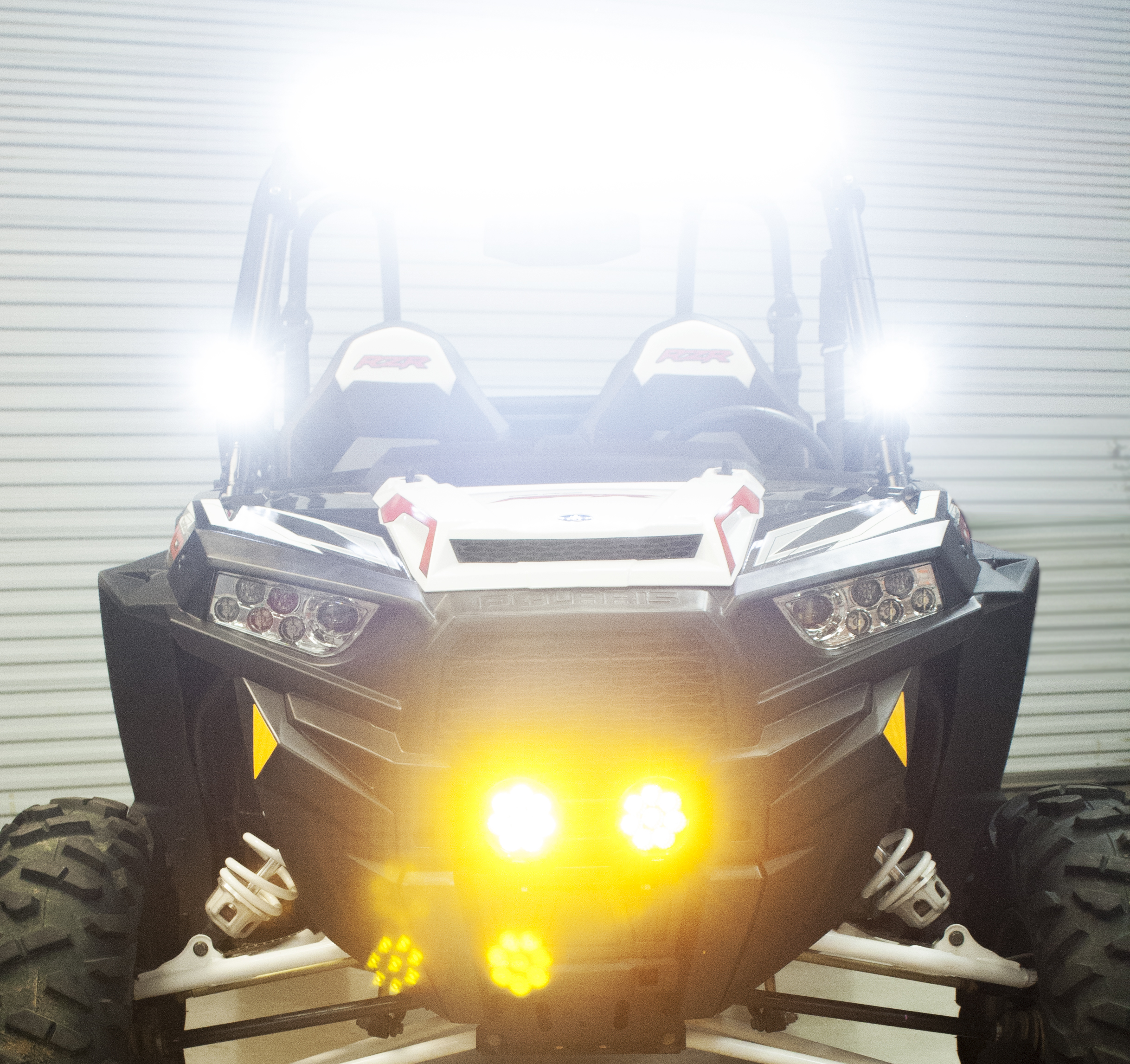 Stock Polaris RZR - Lit